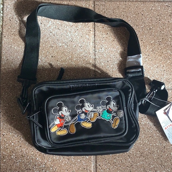 mickey mouse timeless hip pack